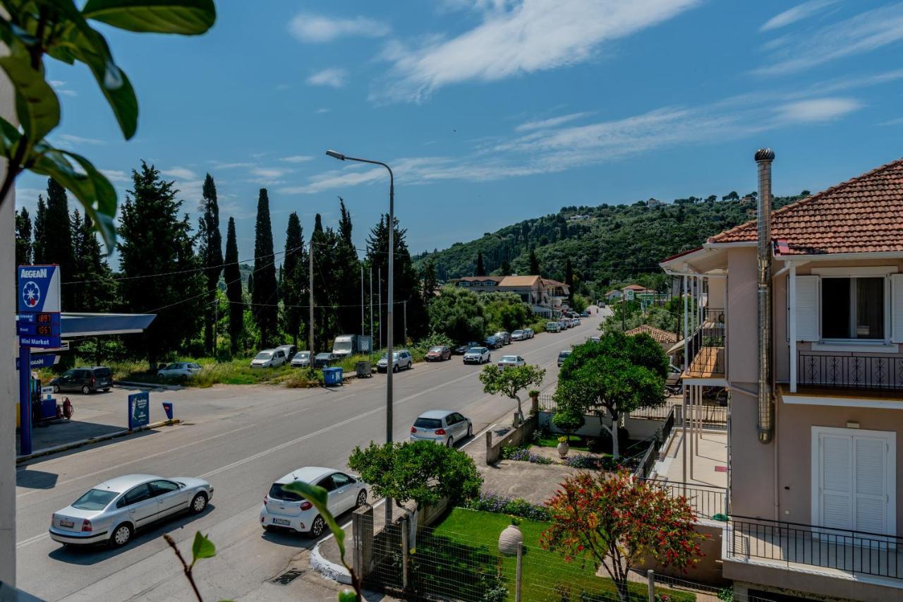 G.R Luxury Apartment Kalligoni Exterior foto
